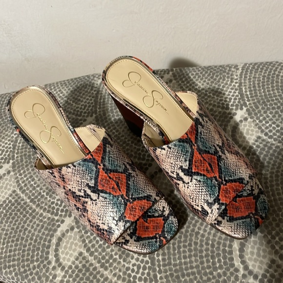 Jessica Simpson 3 inch wooden wedge with snakeskin print. Size 9. Multi-color. - Picture 4 of 7